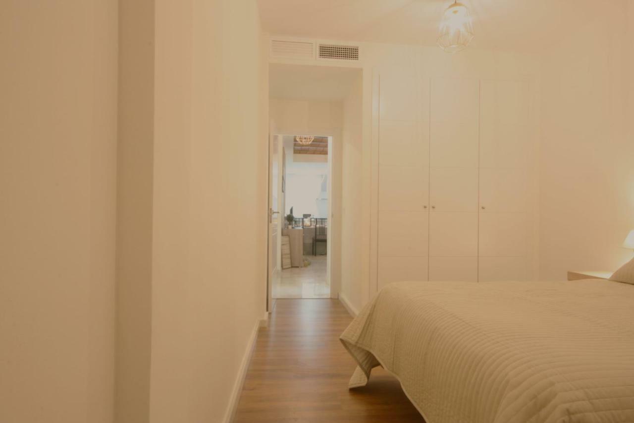 Apartamento Vacacional Carmona Apartment Екстериор снимка