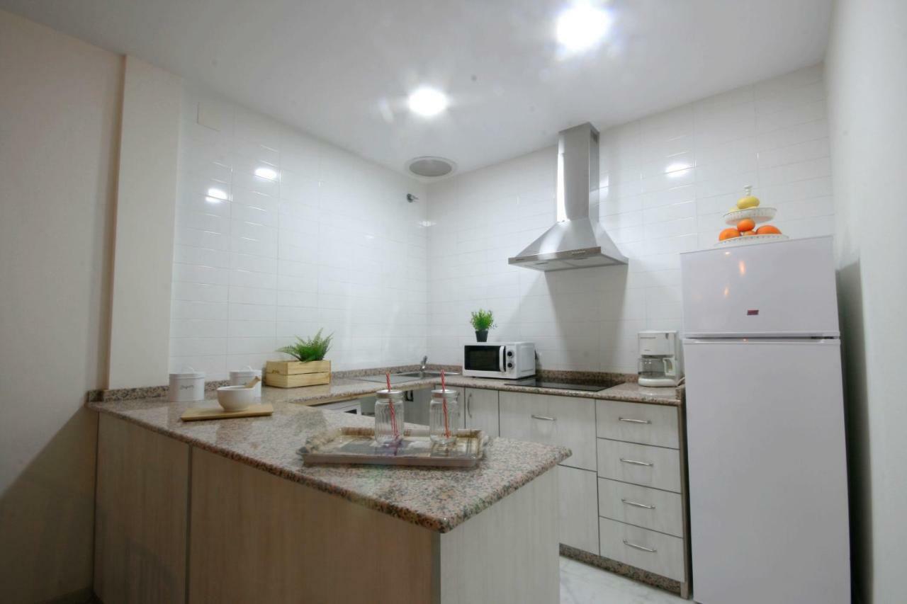 Apartamento Vacacional Carmona Apartment Екстериор снимка