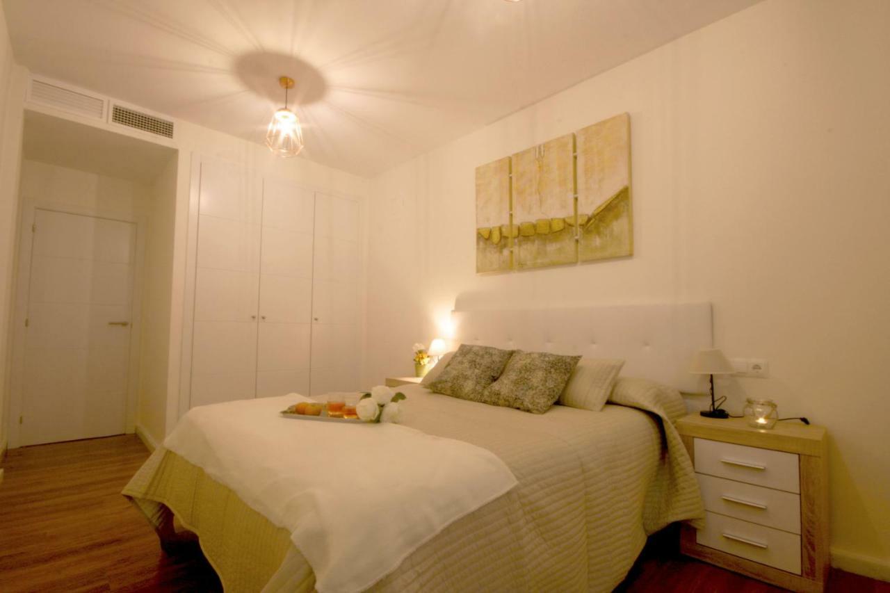 Apartamento Vacacional Carmona Apartment Екстериор снимка
