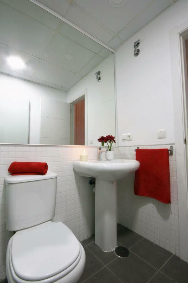 Apartamento Vacacional Carmona Apartment Екстериор снимка